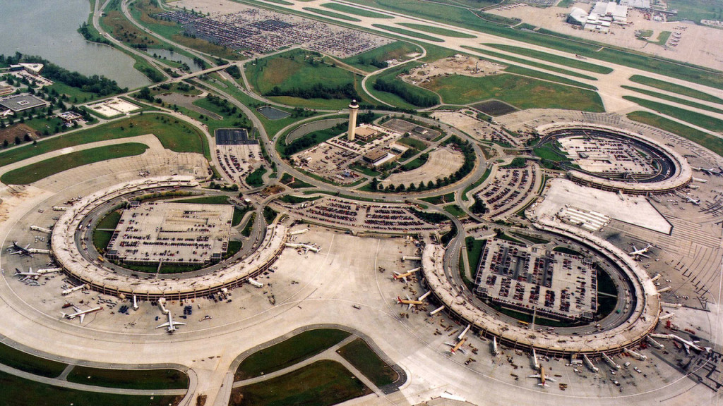 Kansas City International Airport, Cancun International Airport
