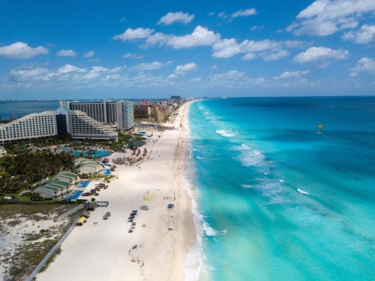 2022 Mexico Tourism Report - Cancun Airport