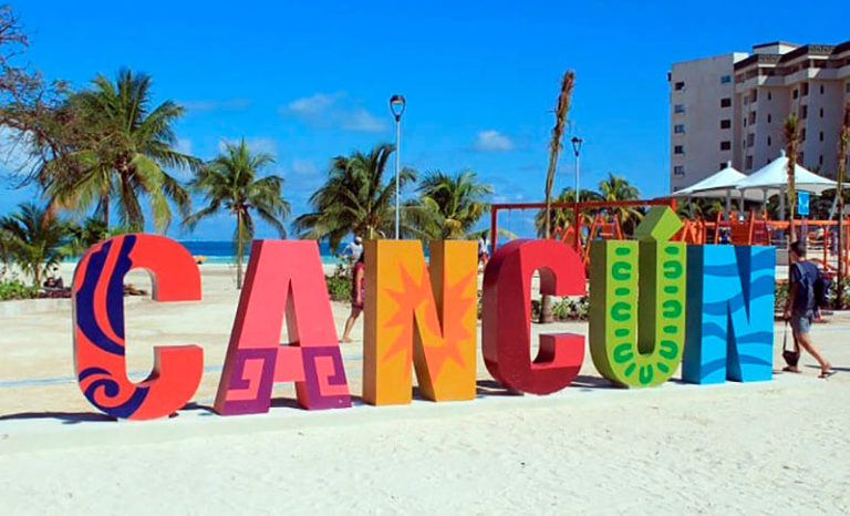 closest beach to cancun airport