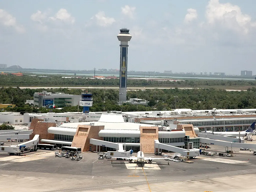 Avoid Cancun Airport Scams